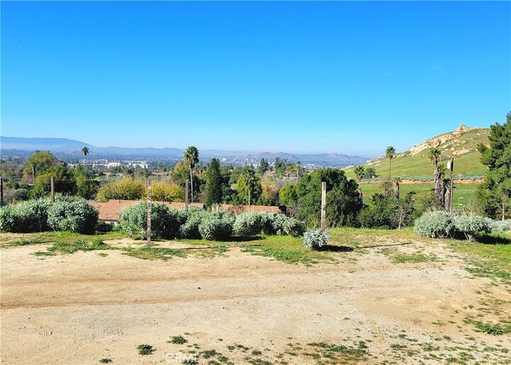 Property Photo:  2935 Galaxie Heights Road  CA 92507 