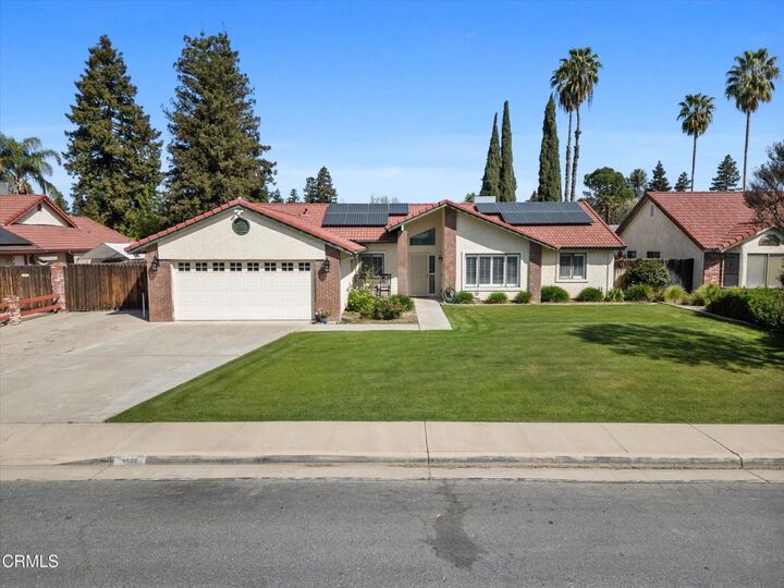 Property Photo:  9500 Huntsman Oak Court  CA 93311 