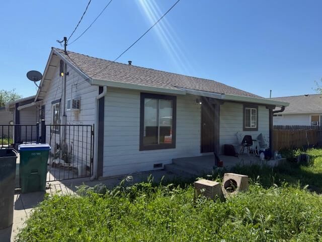 Property Photo:  3044 Munford Avenue  CA 95205 