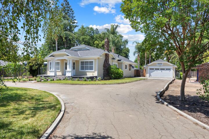 Property Photo:  5119 E Foppiano Lane  CA 95212 