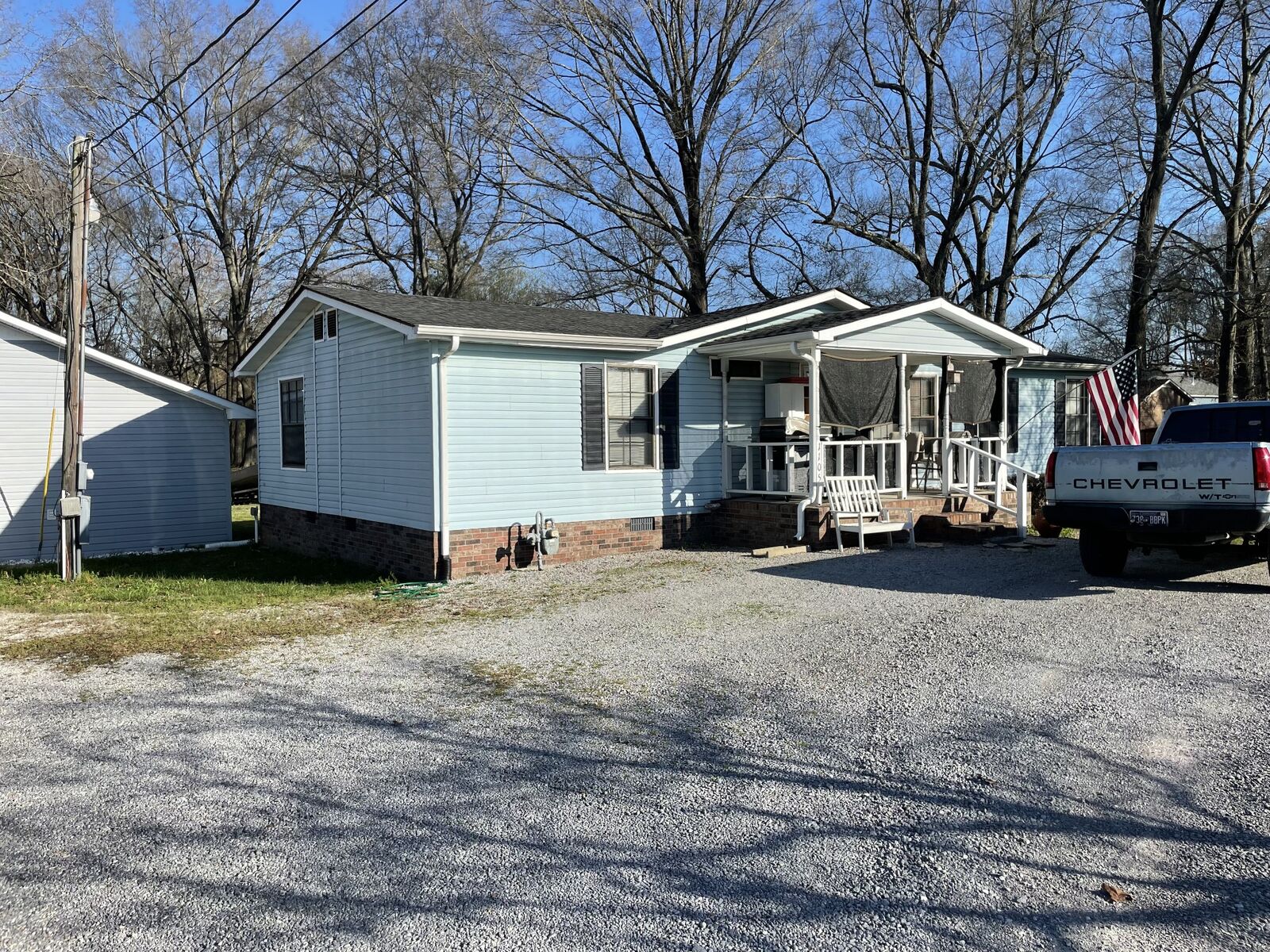 Property Photo:  1103 Oakdale St  TN 37355 