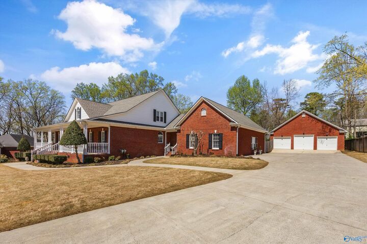 Property Photo:  203 Kelsey Lynn Lane  AL 35806 