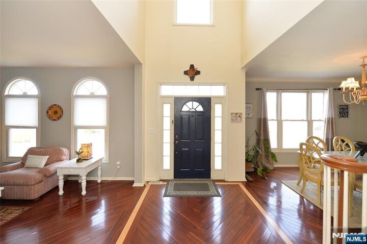 Property Photo:  21 Split Rock Road  NJ 07508 