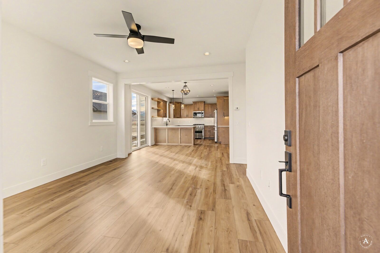 Property Photo: 2925 Travis Avenue MT 59601