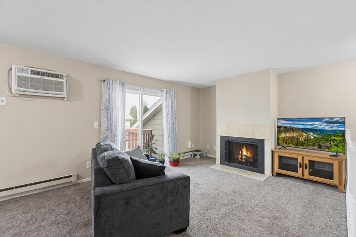 Property Photo:  3 Somerset Drive  MN 55387 