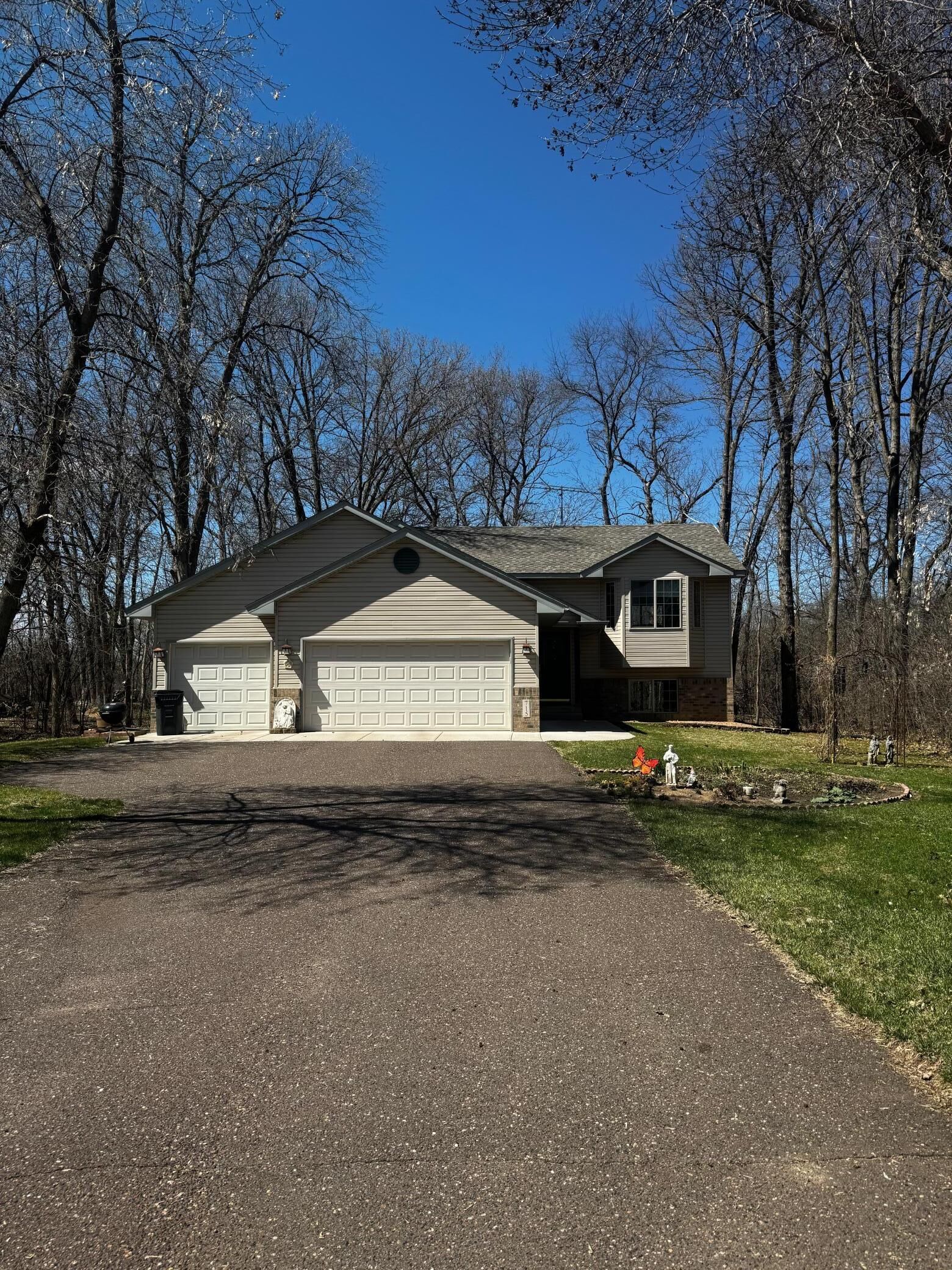 Property Photo:  715 Lewis Avenue  MN 55069 