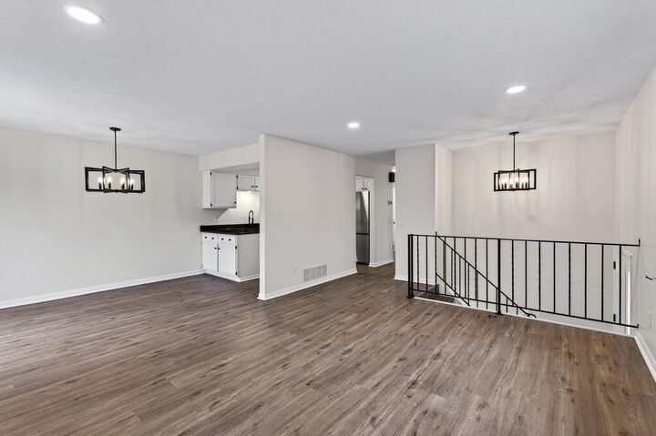 Property Photo:  2876 Castleford Court  MN 55125 