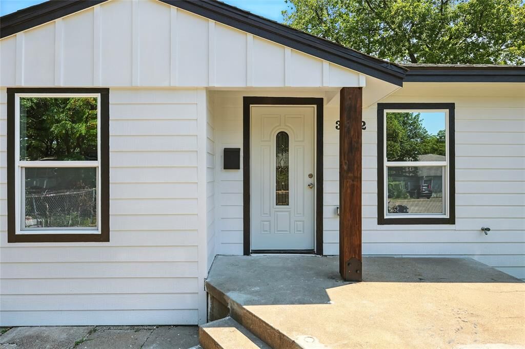 Property Photo:  3122 Seevers Avenue  TX 75216 