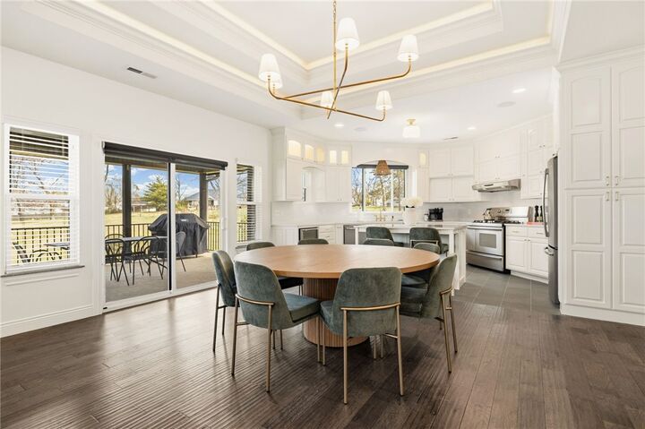 Property Photo:  802 NW D Street  AR 72712 