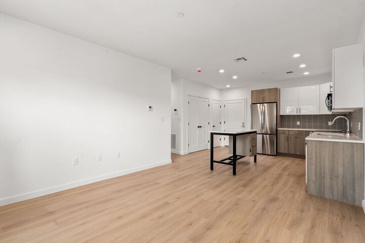 Property Photo:  40 Centre St 506  MA 02446 