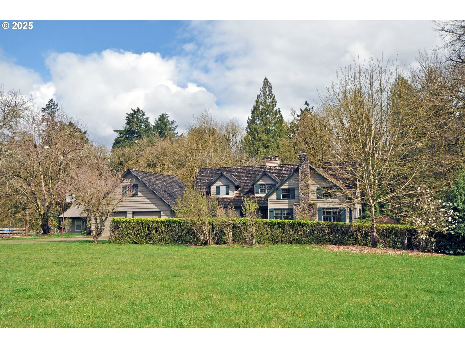 Property Photo: 15207 S Forsythe Rd OR 97045