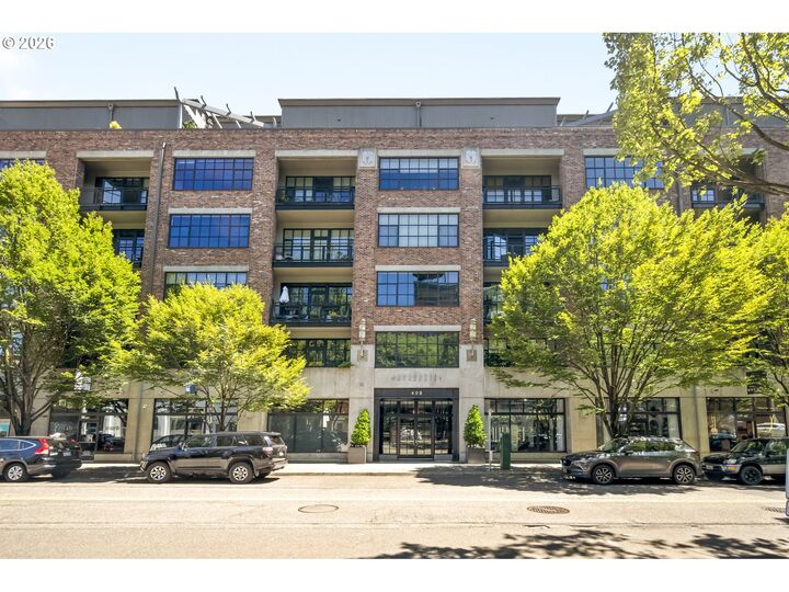 Property Photo:  408 NW 12th Ave 412  OR 97209 