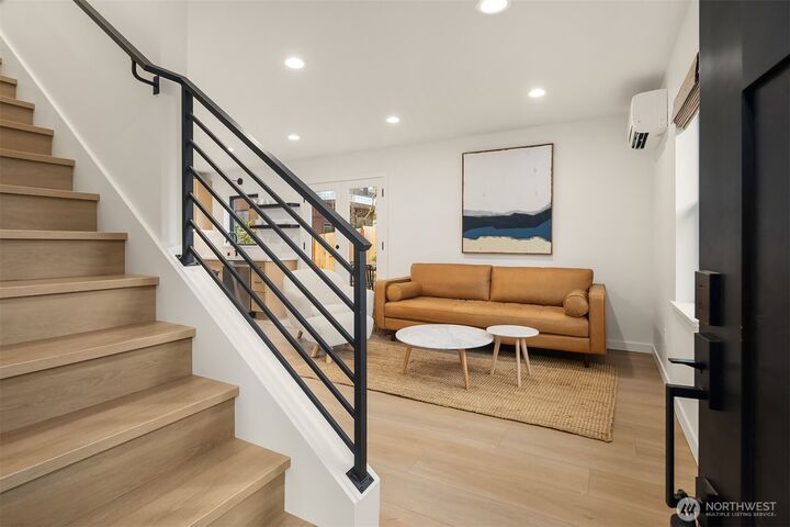 Property Photo:  4009  33rd Avenue W B  WA 98199 