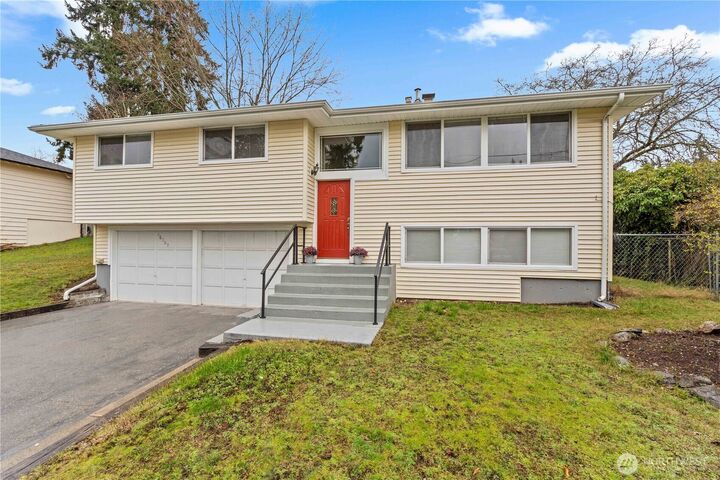 Property Photo:  16709  58th Place W  WA 98037 