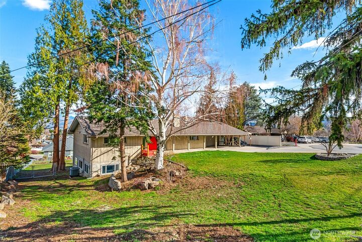 Property Photo:  1117  Appleland Drive  WA 98801 