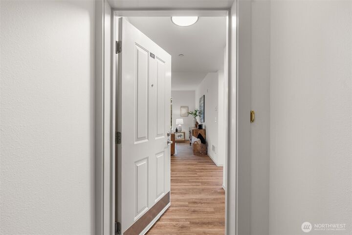 Property Photo: 23924 NE 115th Lane 301 WA 98053