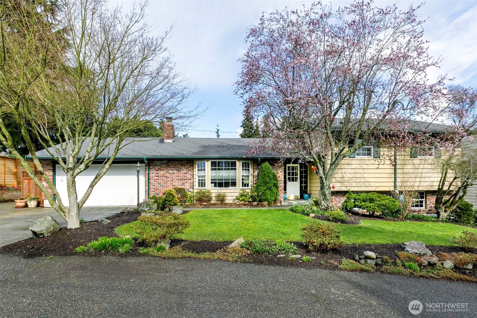 Property Photo:  1214 NW  122nd Street  WA 98177 