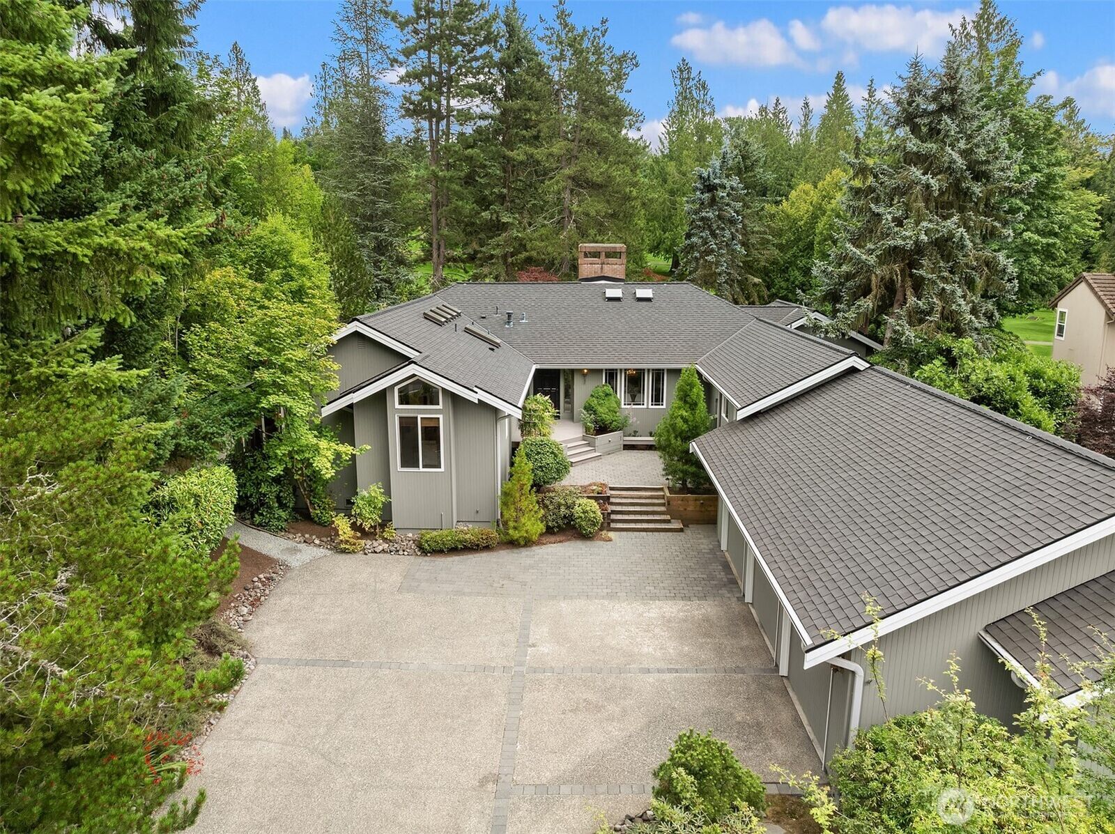 Property Photo:  14002  205th Avenue NE  WA 98077 