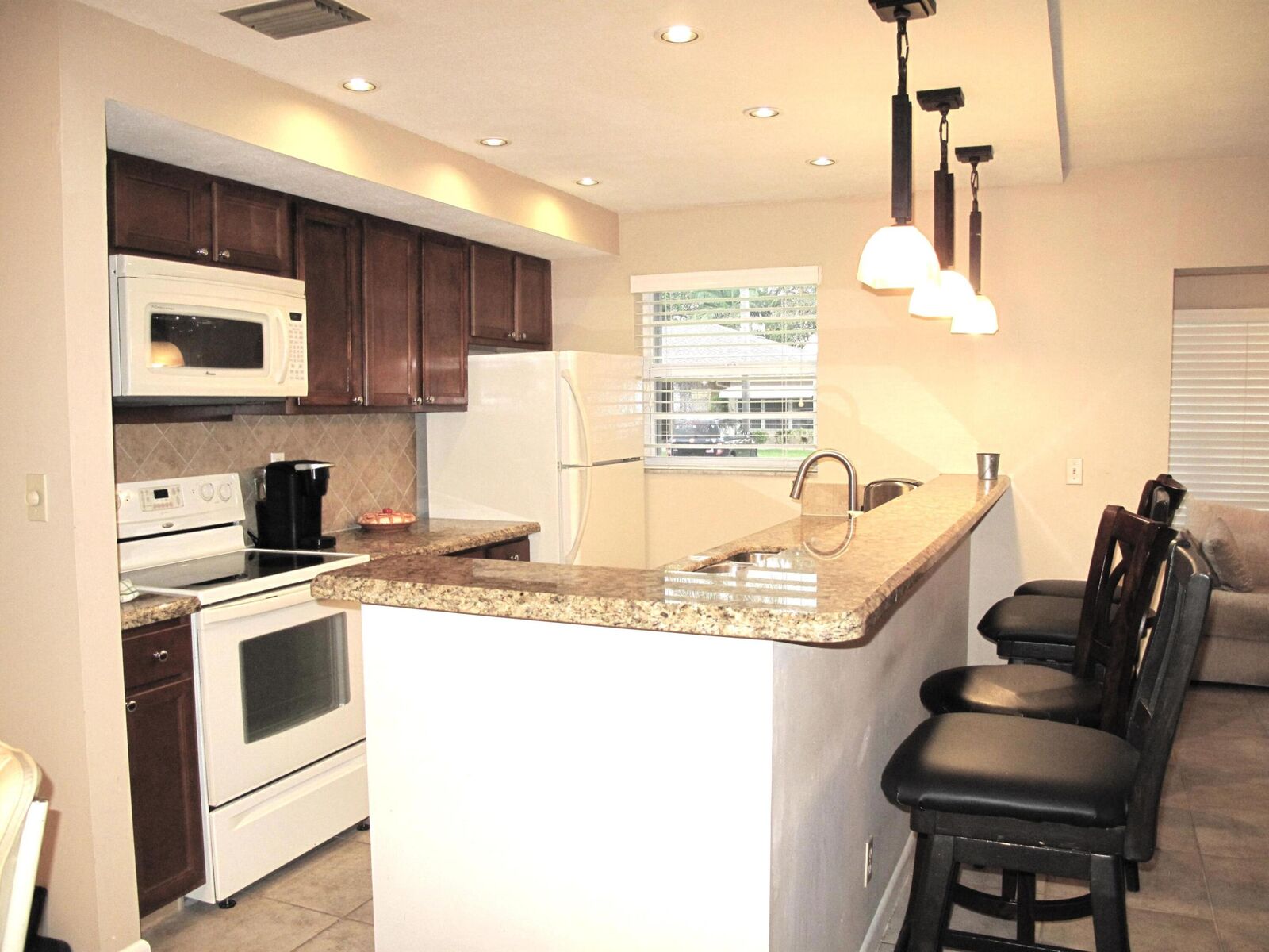 Property Photo: 1315 SE High Point Way Way SE B FL 33445