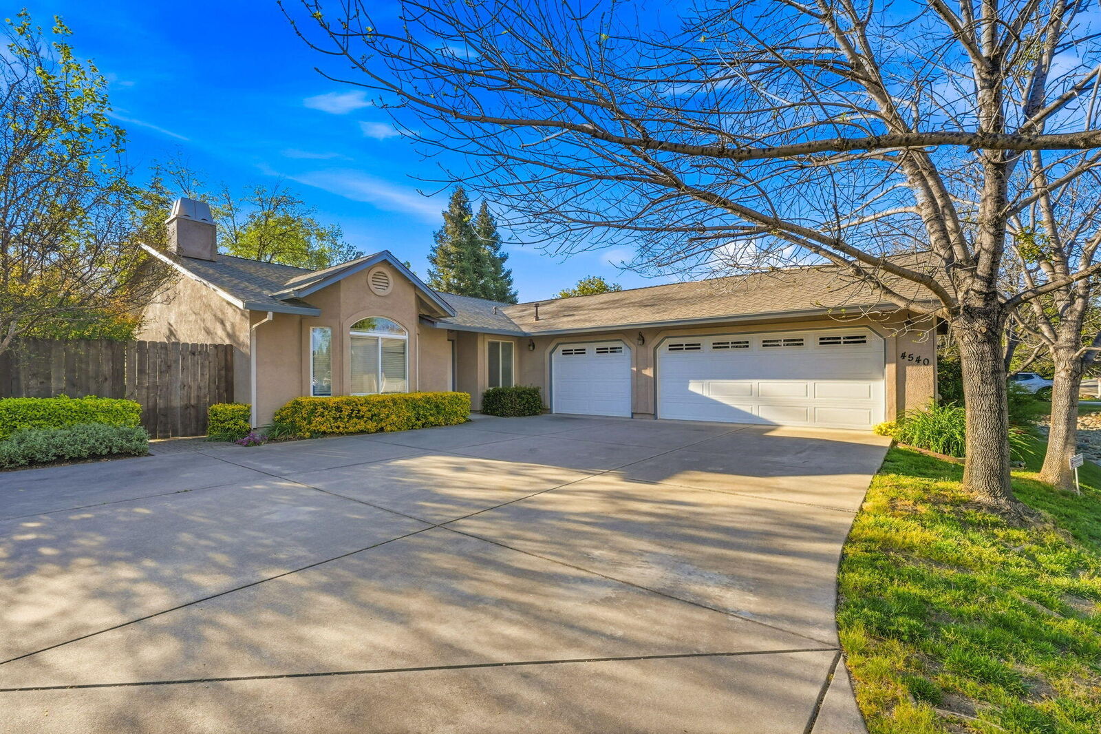 Property Photo:  4540 Cerro Lane  CA 96001 