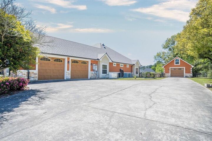 Property Photo:  1343 Kildeer Street  LA 70663 