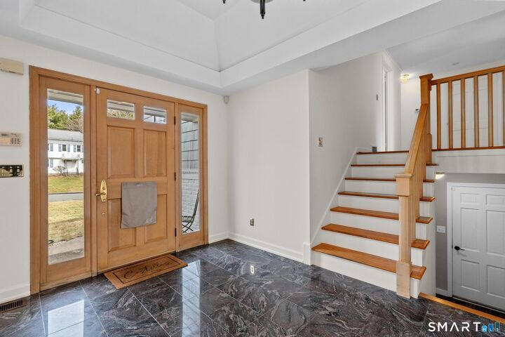 Property Photo:  9 Juniper Lane  CT 06117 