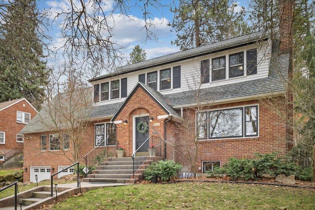 Property Photo:  625 W 22nd Ave  WA 99203 