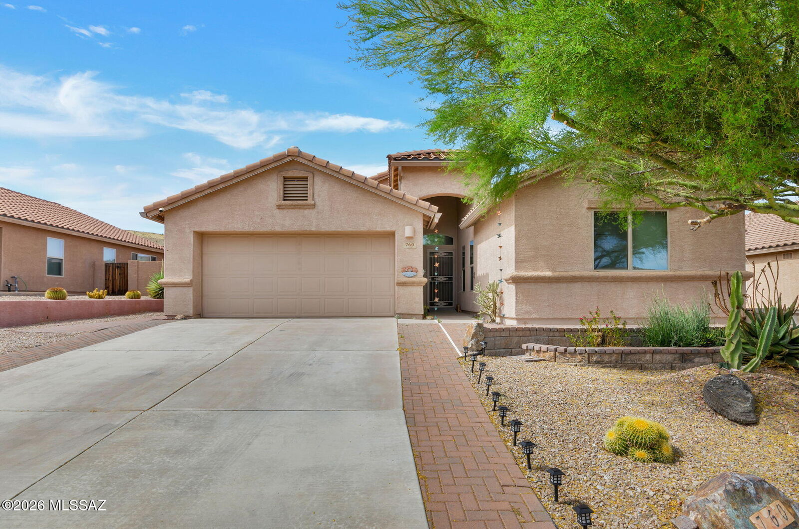 Property Photo: 760 W Rio Teras AZ 85614