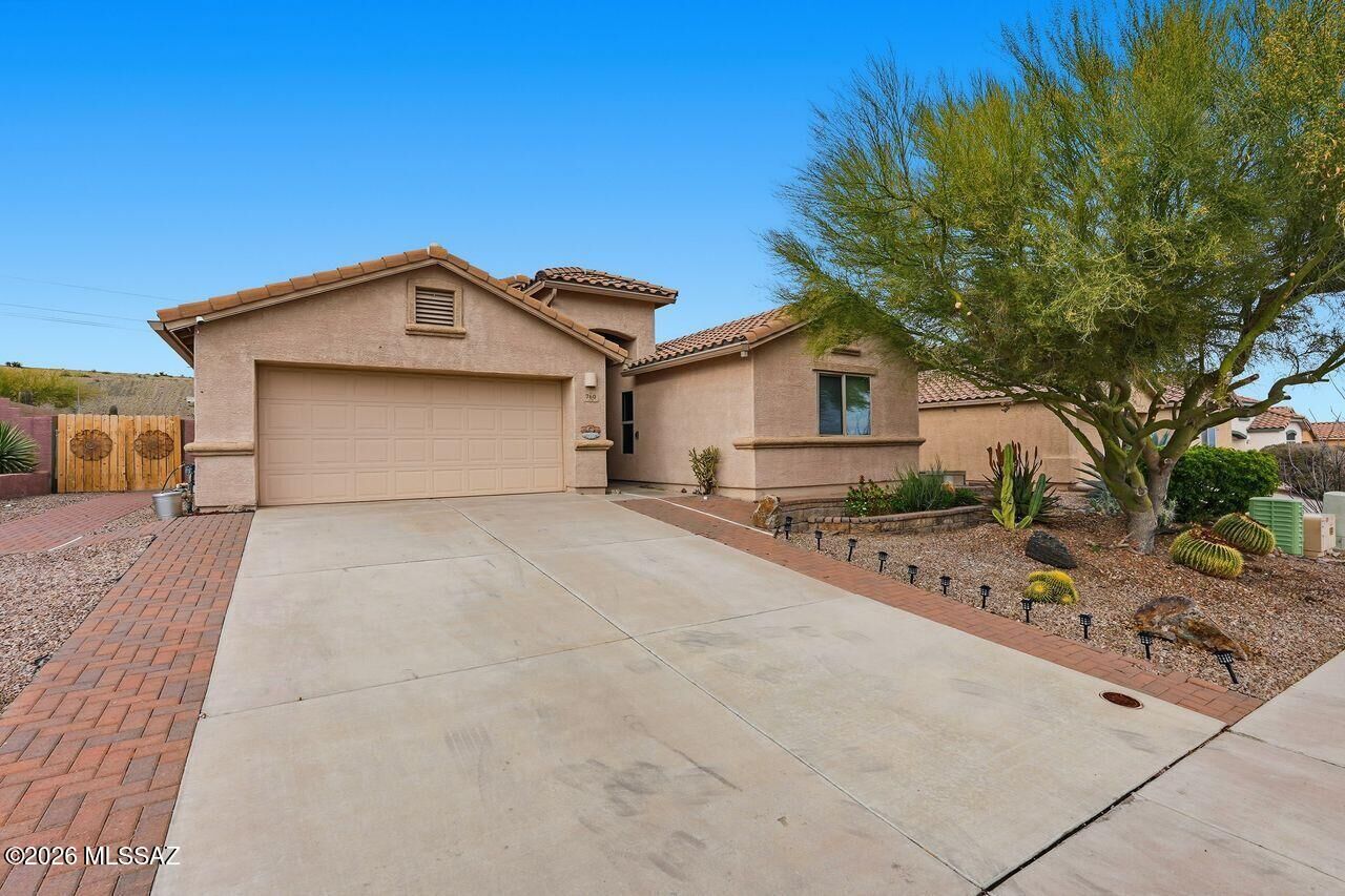 Property Photo: 760 W Rio Teras AZ 85614