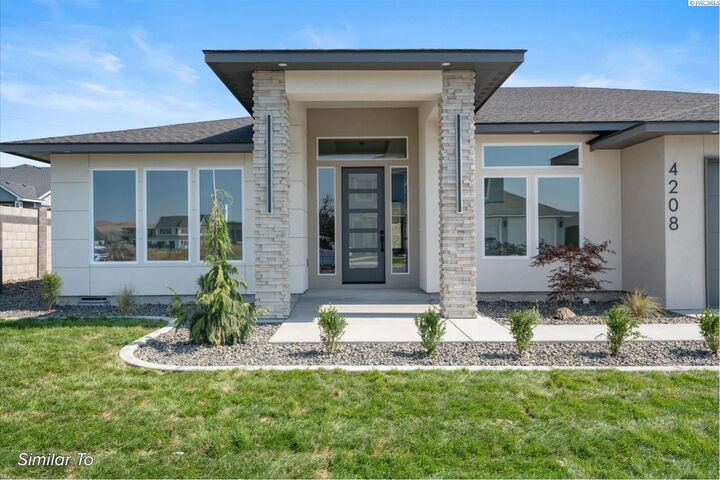 Property Photo: 7505 W 23rd Ave WA 99337