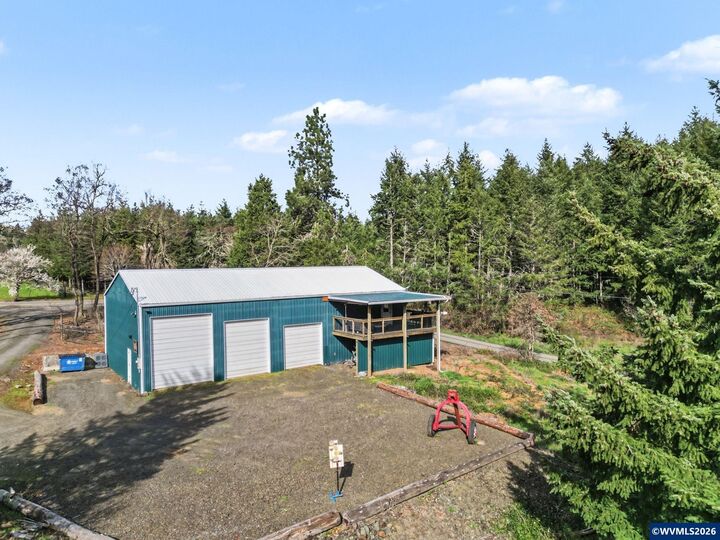 Property Photo:  16310 Oakdale Rd  OR 97338 
