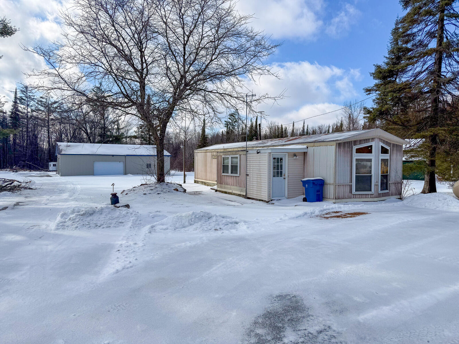 Property Photo:  3108 S Loxley Road  MI 48629 