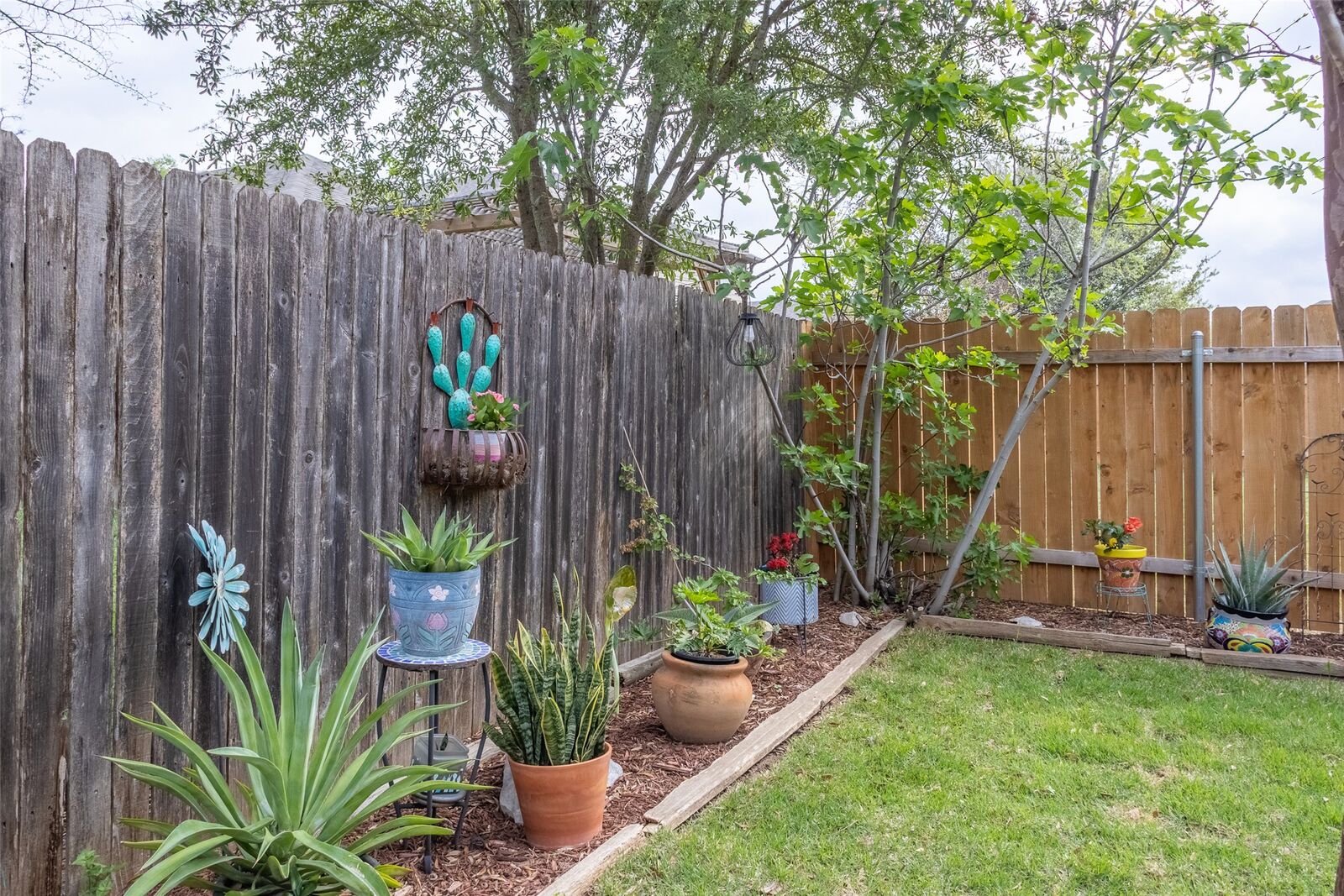 Property Photo:  210 Wincliff Drive  TX 78610 