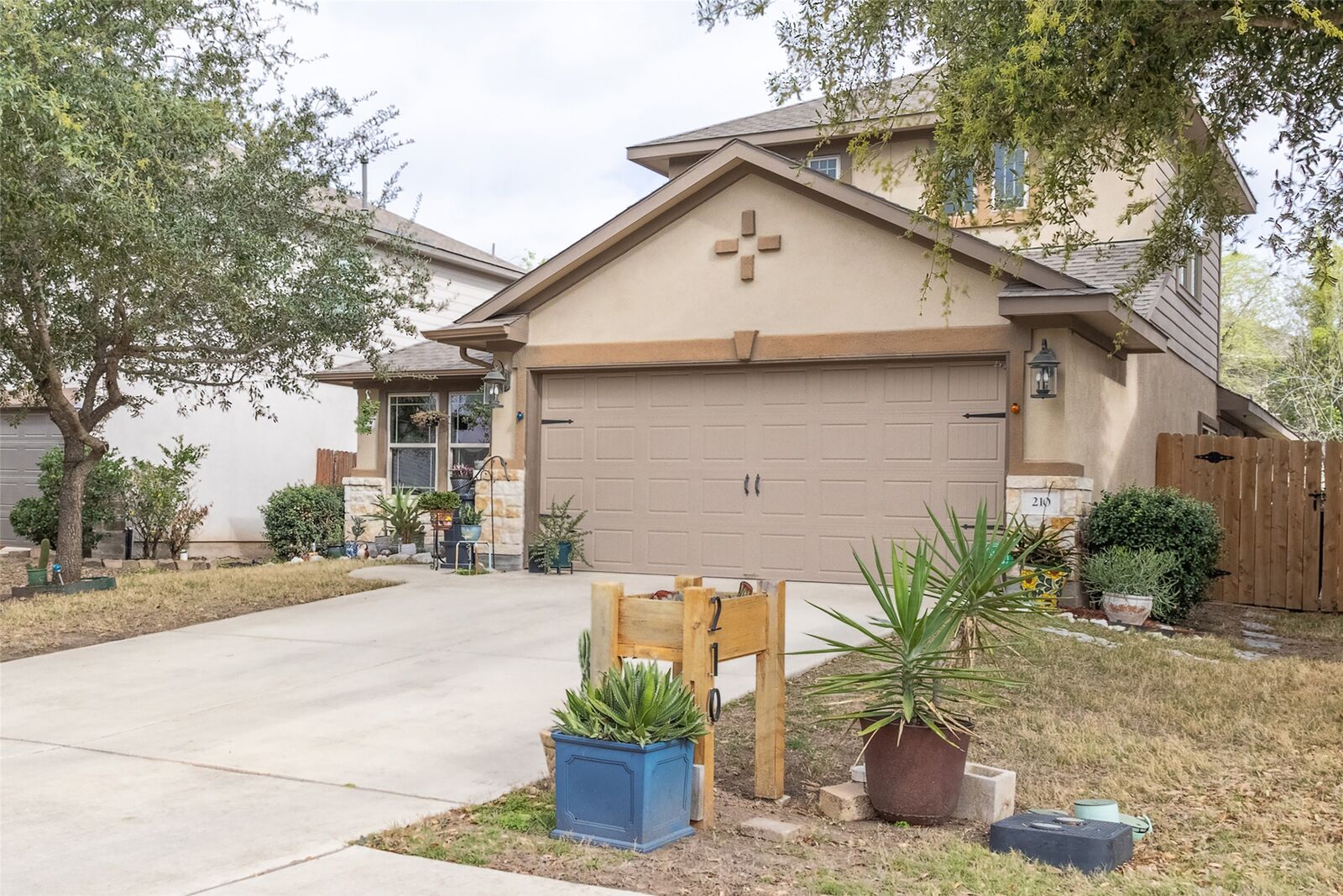 Property Photo:  210 Wincliff Drive  TX 78610 