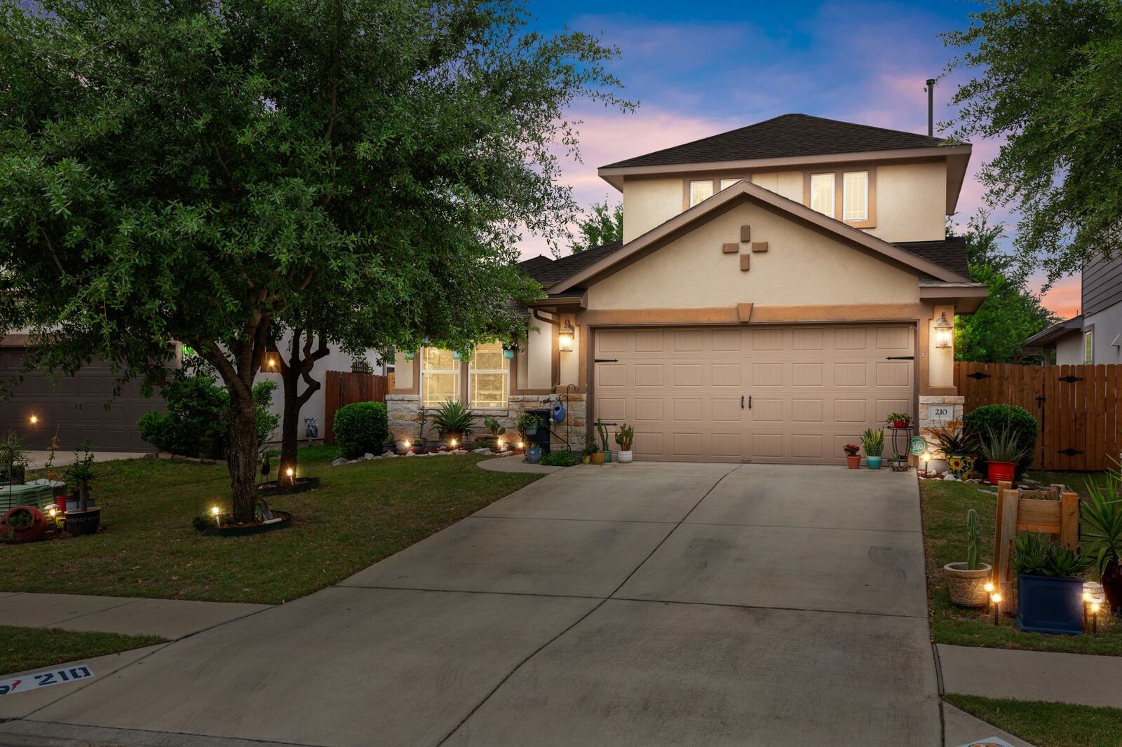 Property Photo: 210 Wincliff Drive TX 78610