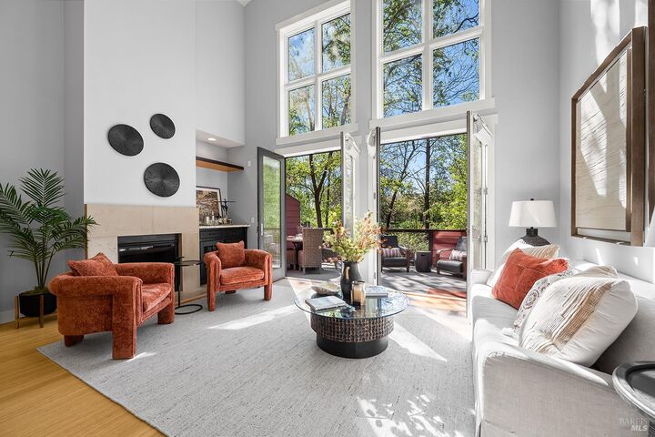 Property Photo: 516 Grove Street CA 95448