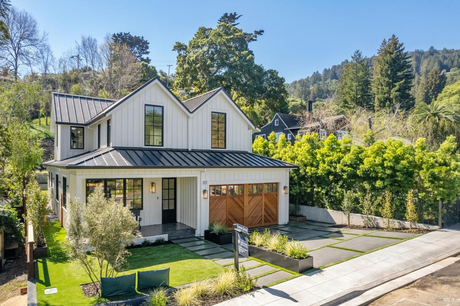 Property Photo:  317 Redwood Avenue  CA 94925 