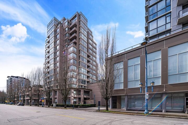 Property Photo: 6191 Buswell Street 1503 BC V6Y 4C4