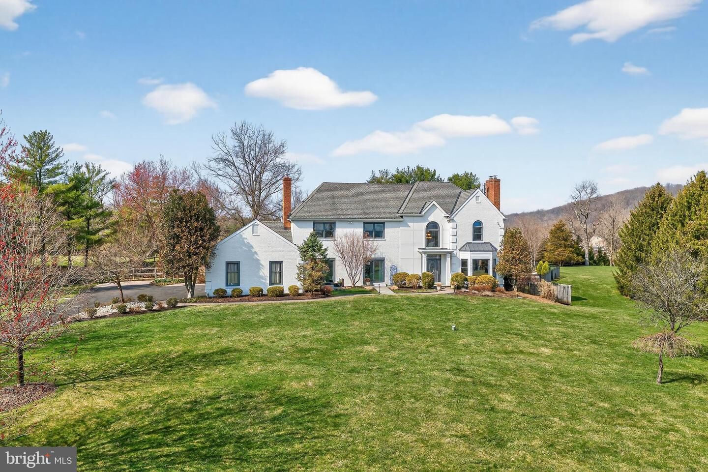 Property Photo:  10 Avondale Drive  PA 18940 