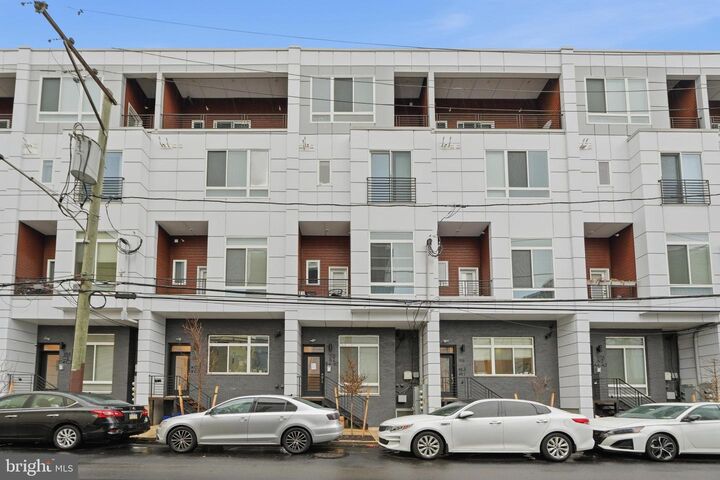 Property Photo: 1115 N American Street 00 B2 PA 19123