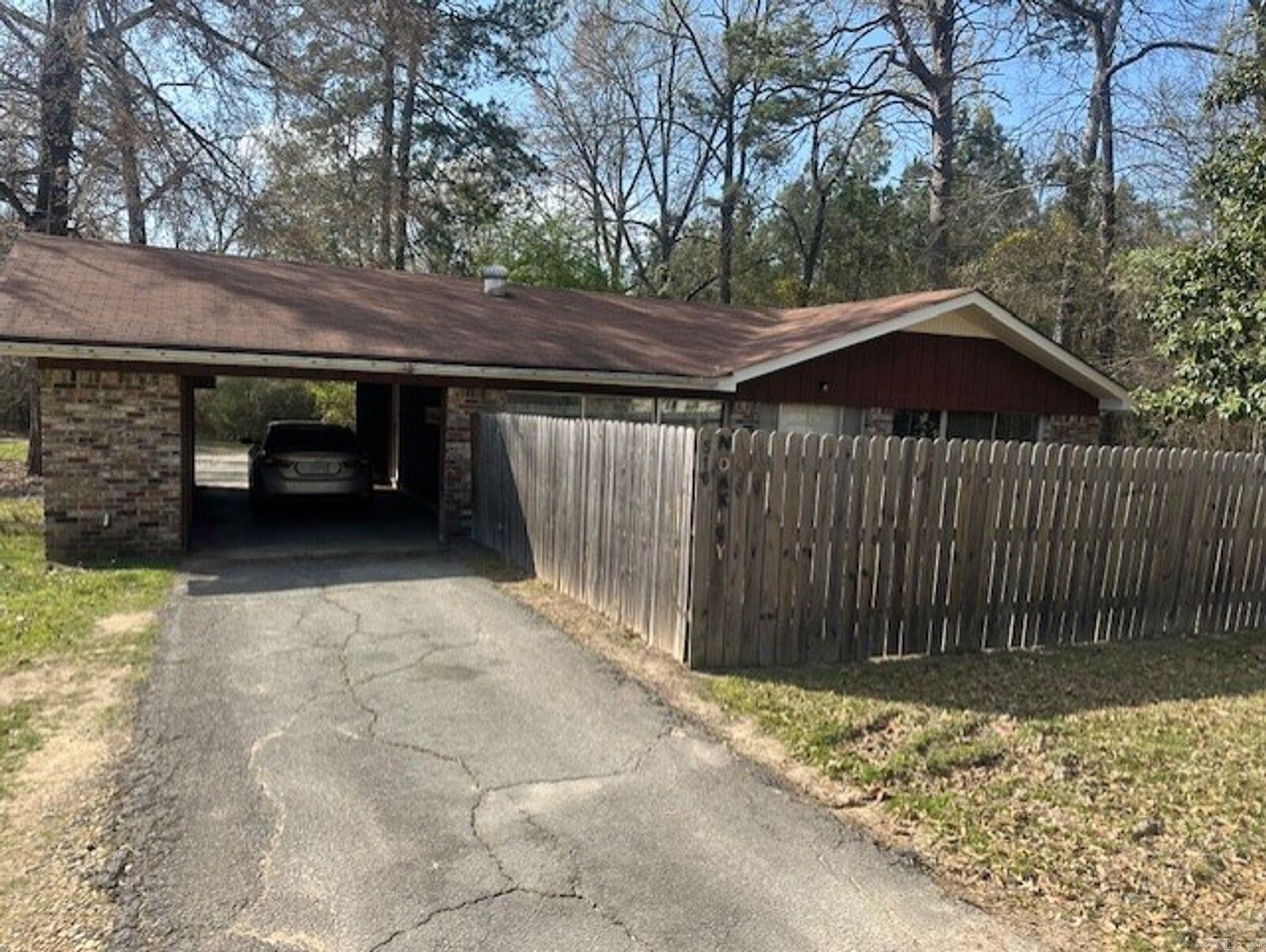Property Photo:  510 N Oakley Street  AR 71742 