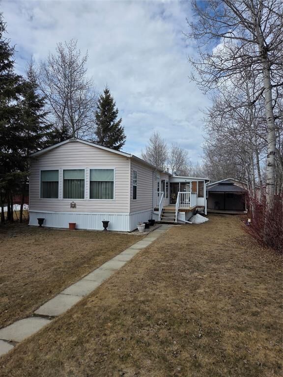 Property Photo:  60 Village Drive  MB R5H 1H6 