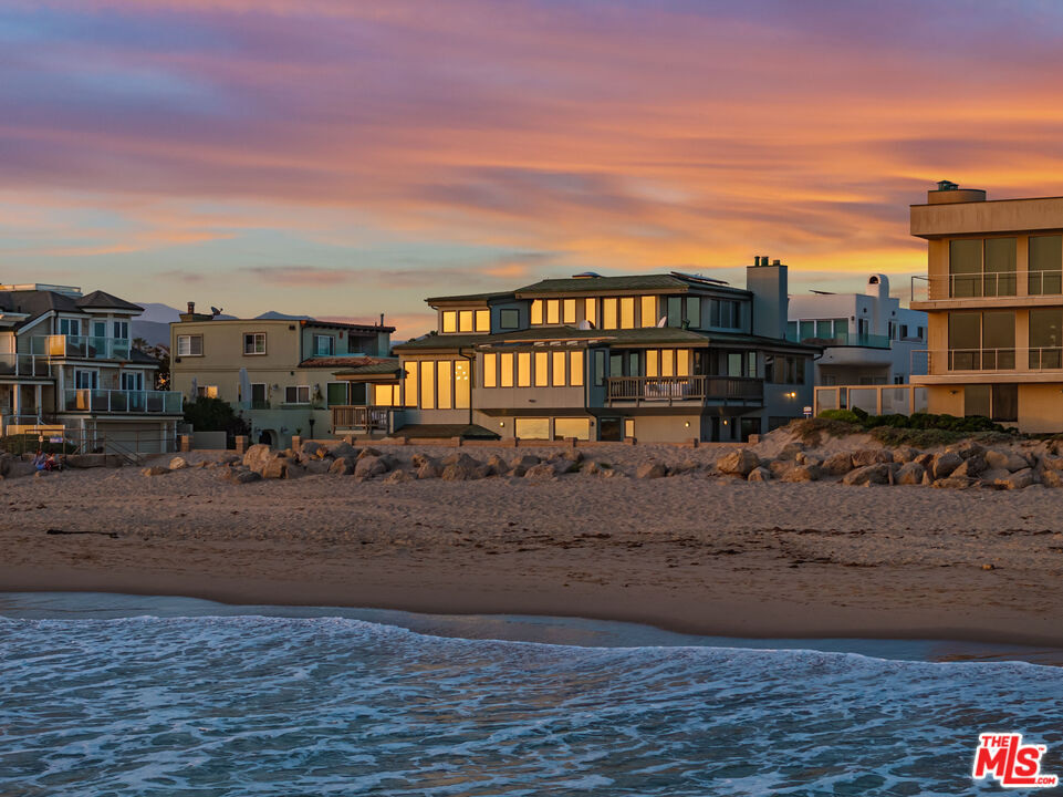 Property Photo:  1448 Nathan Ln  CA 93001 