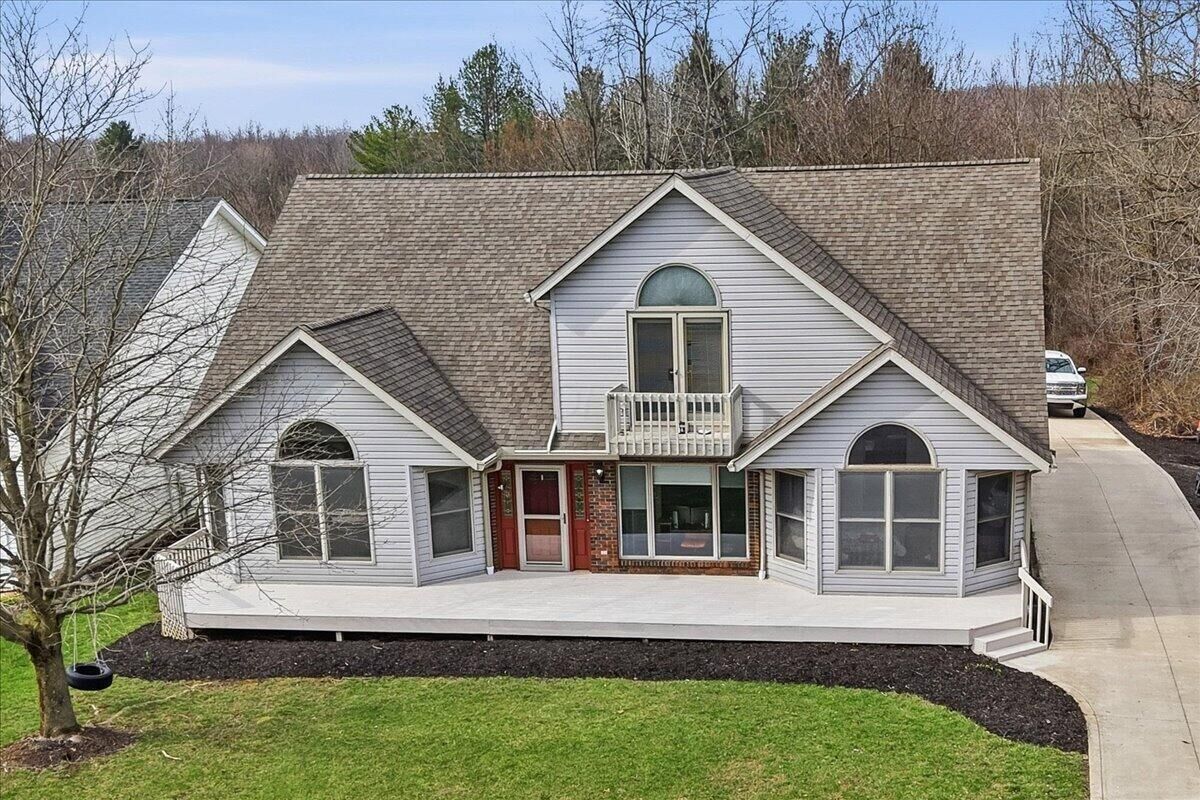 Property Photo:  789 Country Club Drive  OH 43028 