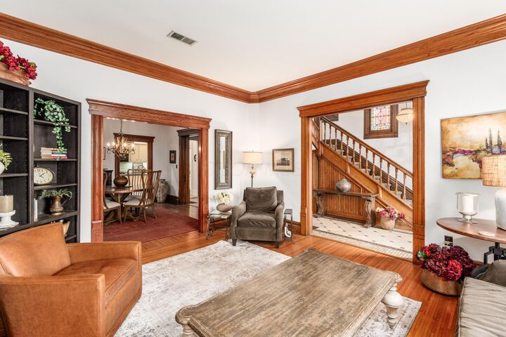 Property Photo:  80 W Starr Avenue  OH 43201 