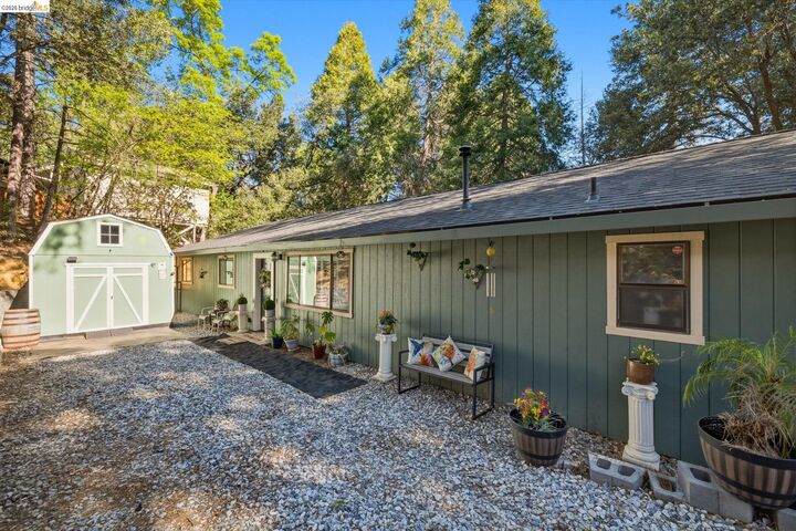 Property Photo: 21999 Fallview CA 95370