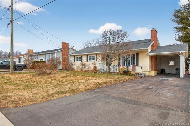 10 Sherwood — photo 1
