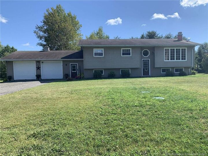 Photo de la propriété:  343 Estey Road  NB E7P 1H8 