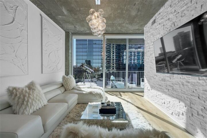 Property Photo: 400 W Peachtree Street NW 705 GA 30308