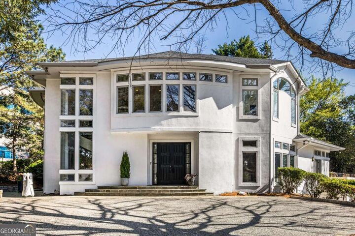 Property Photo: 35 Robin Hood Road NE GA 30309